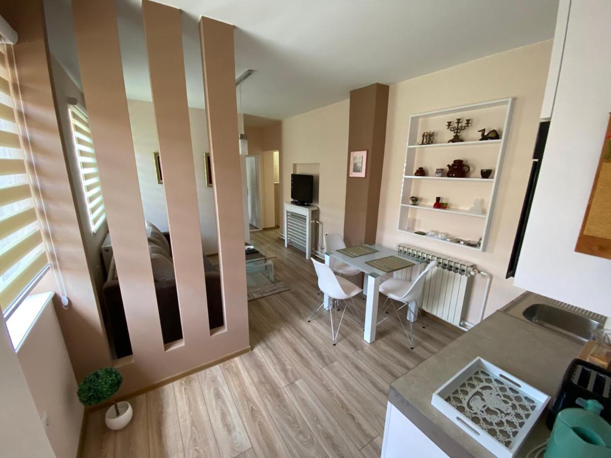 Apartmani Rajin Вршац Екстер'єр фото