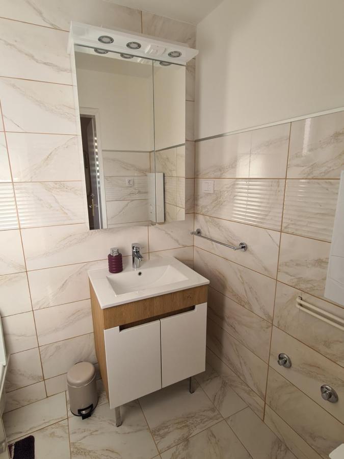 Apartmani Rajin Вршац Екстер'єр фото